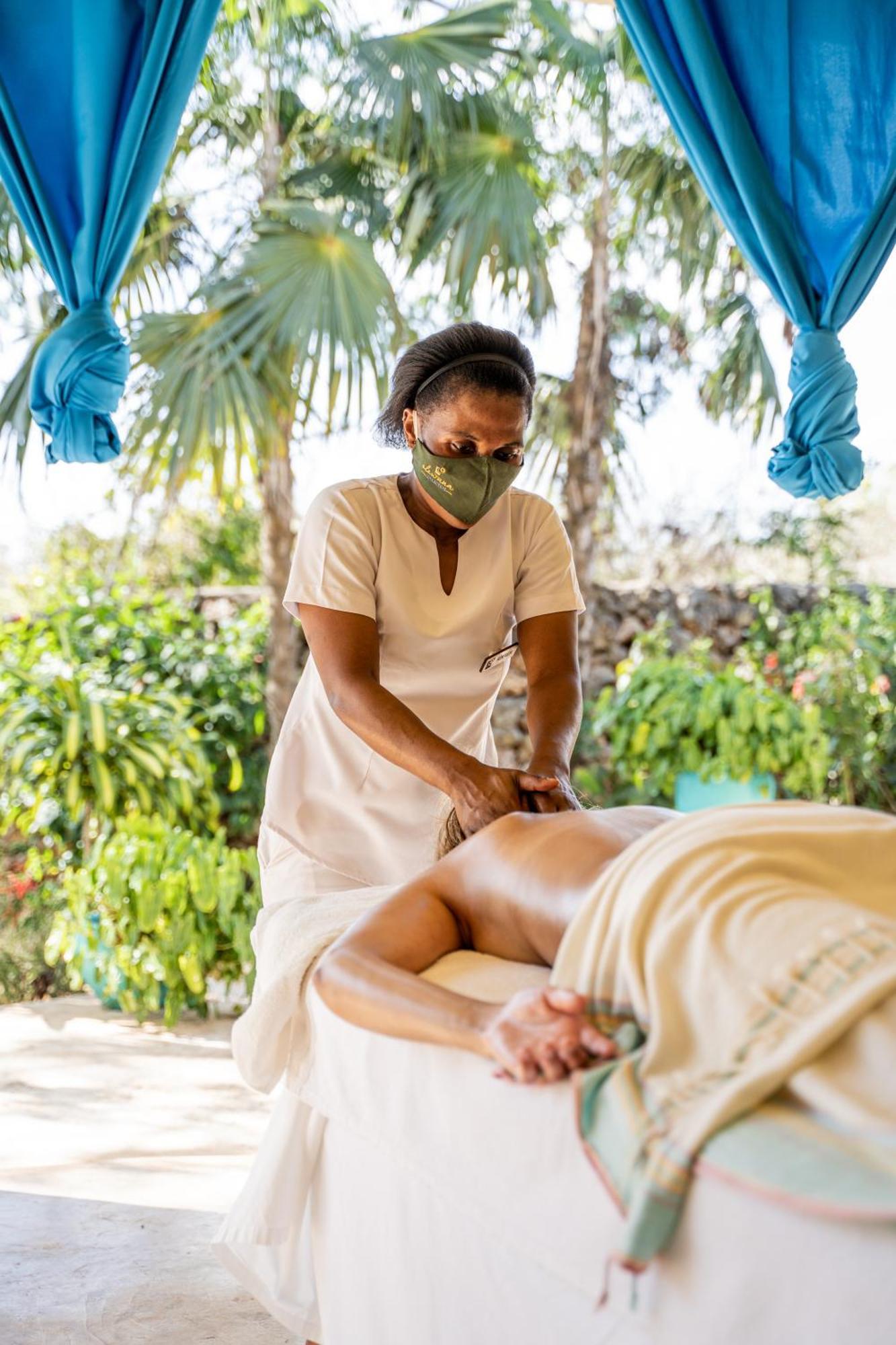 ホテル Kilindi Zanzibar (Adults Only) ケンドワ エクステリア 写真
